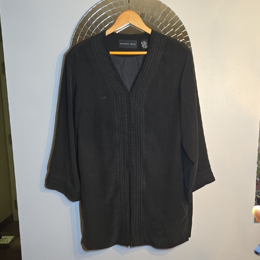 August Silk Silk Embroidered Wide Sleeved Button Front Lined Blouse Jacket NWOT